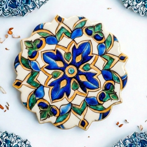 Mandir Ceramic stand from Grenada - beautiful and practical pattern 2